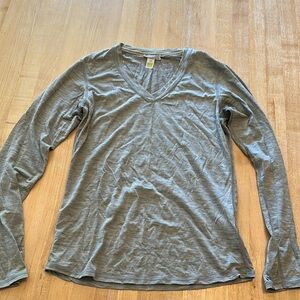 Smartwool Light Gray V-Neck Long Sleeve Tee